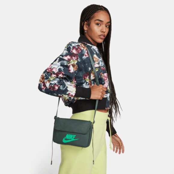 Women's Nike Crossbody Bag (3L) Vintage Green - Picture 1 of 4
